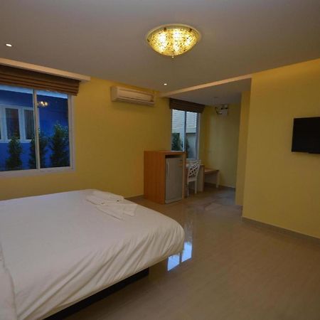 Pearl By The Sea Resort Prachuap Khiri Khan Exterior photo